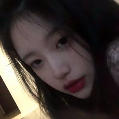 精选微信女生真人头像