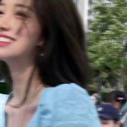 女生头像清新高级小众真人图片