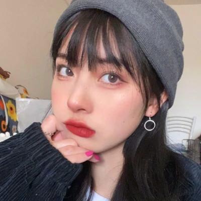 精选微信女生真人头像