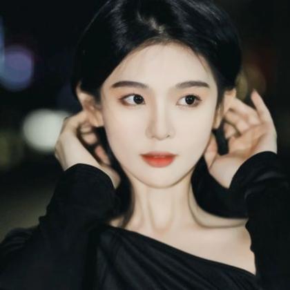 高级干净妆容精致女生头像,高清画面干净又精致的女生头像图片
