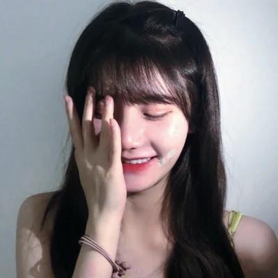 精选微信女生真人头像