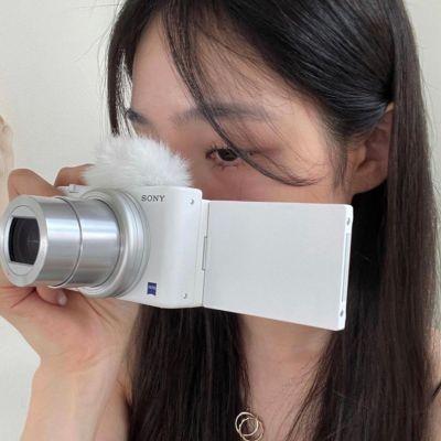 头像女相机拍照,新版高清拿相机的女生头像图片