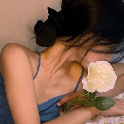 女生头像高级小众青春高清图片