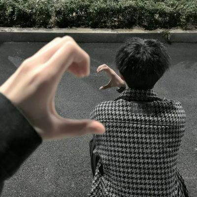 情侣头像浪漫甜蜜一人一半真人高清图片