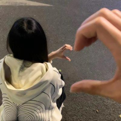 情侣头像浪漫甜蜜一人一半真人高清图片