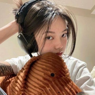 2023女生头像最火微信真人高清图片