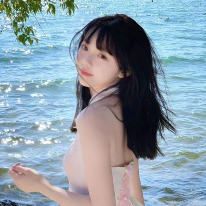 文艺清新干净的女生头像图片