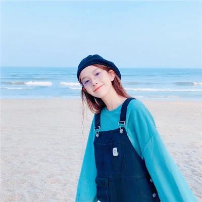 戴帽子的最新女头像图片