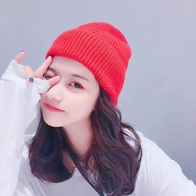 戴帽子的最新女头像图片