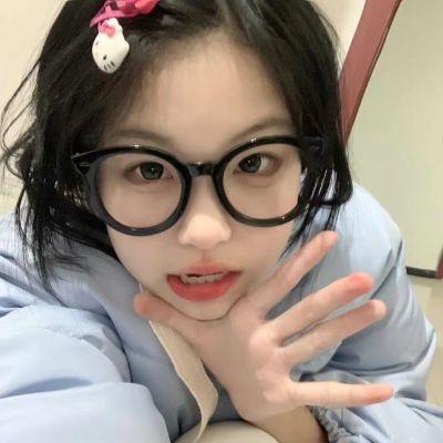 2023女生头像最火微信真人高清图片