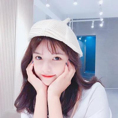 戴帽子的最新女头像图片