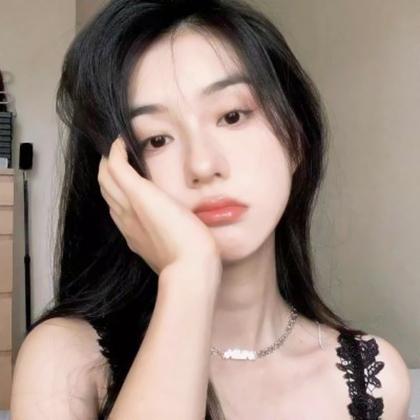 头像好看女生精致,高清亮眼的精致女生头像图片