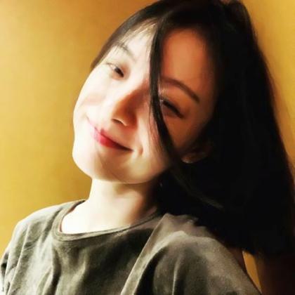 比较吸引人的头像女 高清漂亮让人一看就想加的头像女生图片