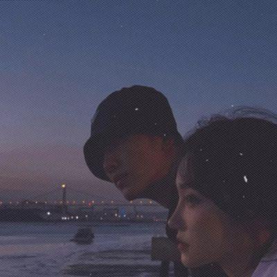 海边唯美浪漫情侣头像图片 一左一右双人版海边情头