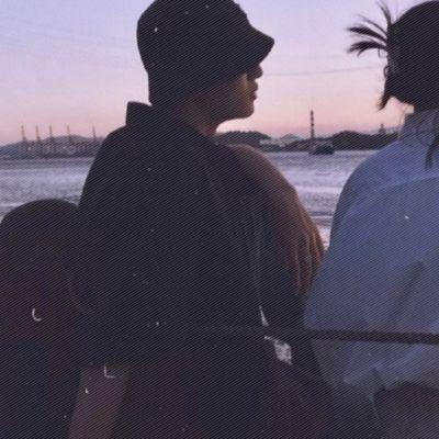 海边唯美浪漫情侣头像图片 一左一右双人版海边情头