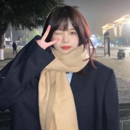 头像女生酷酷的照片可爱 高清好看酷酷的女生图片可爱头像