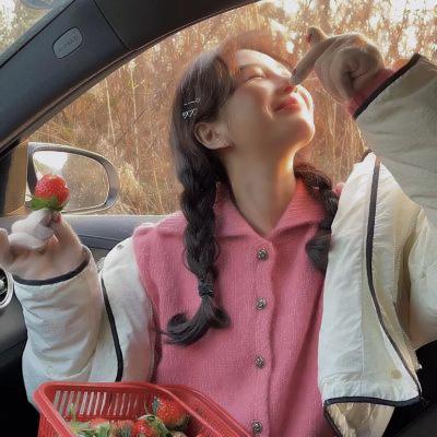 氛围感拉满!图片氛围感女生头像