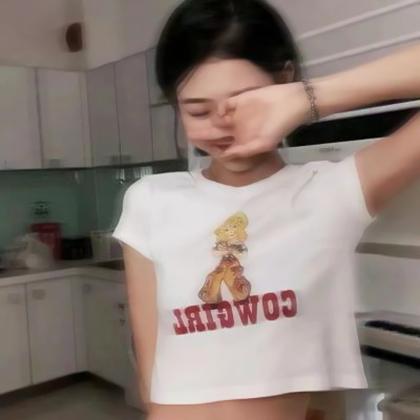 可爱又不失搞怪的真人女生头像图片系列