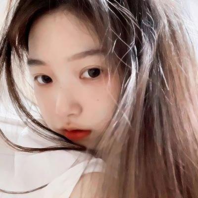 甜妹头像干净可爱治愈真人图片