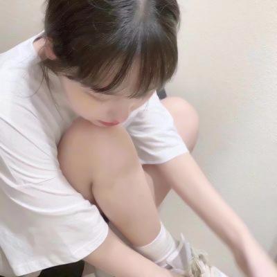 甜妹头像干净可爱治愈真人图片
