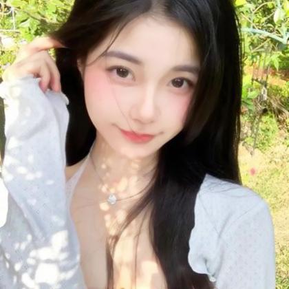超可爱单人女生头像干净高清图片