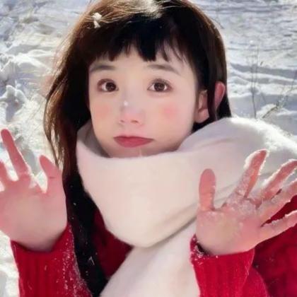 超可爱单人女生头像干净高清图片