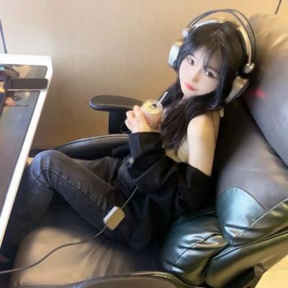 女生高端大气上档次头像 高清衣服很少但很高档的女生图片