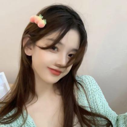 女生头像简约高级感穿搭图片