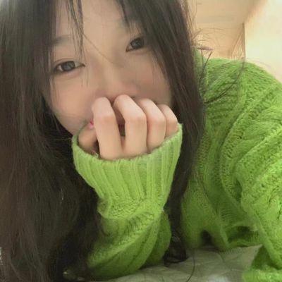 女生头像ins高级质感绿色真人图片