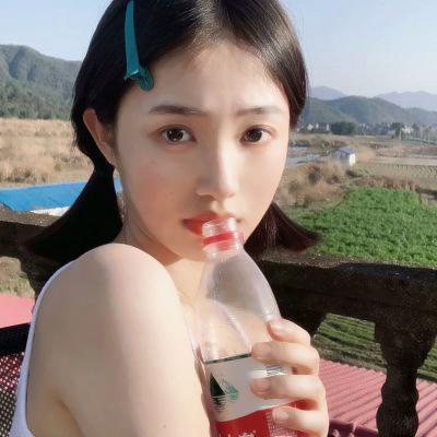 女生真人头像高质量清晰