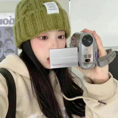 女生头像ins高级质感绿色真人图片