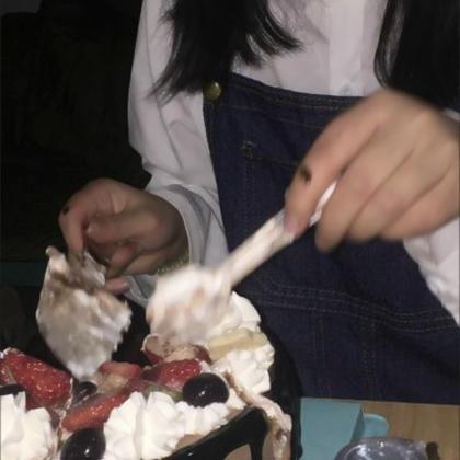 真人女生生日头像 高清漂亮好看的优质女生生日头像图片