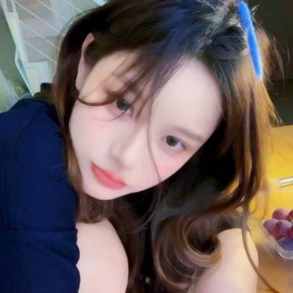 会发光的头像女生真人高清图片