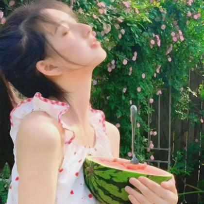 会发光的头像女生真人高清图片