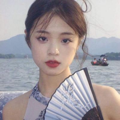 小众温柔女生真人头像图片,不会烂大街的小众温柔不俗女生