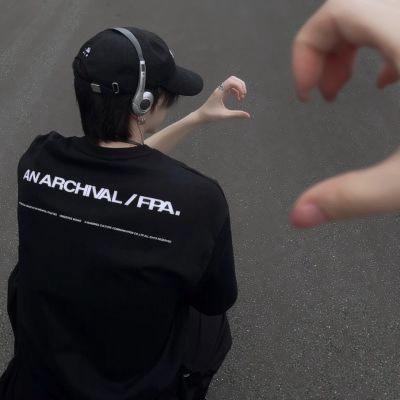 最酷情侣头像一左一右,高清又酷又飒的情侣头像图片
