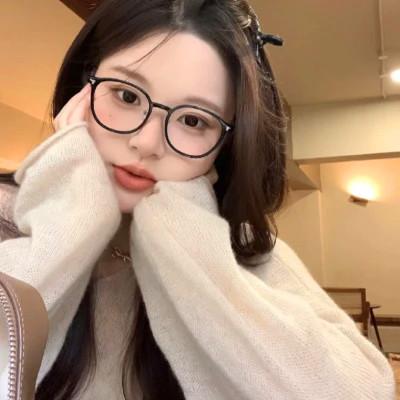让你心动不已的纯美真人女生头像图片