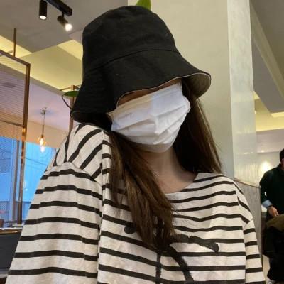 头像女生戴帽子，简直绝绝子