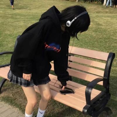 网上最火的头像女,高清最火微信头像女生专用新款图片