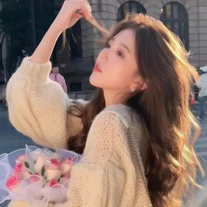 捧花温柔女生头像 高清超仙的捧花女孩图片唯美清新头像