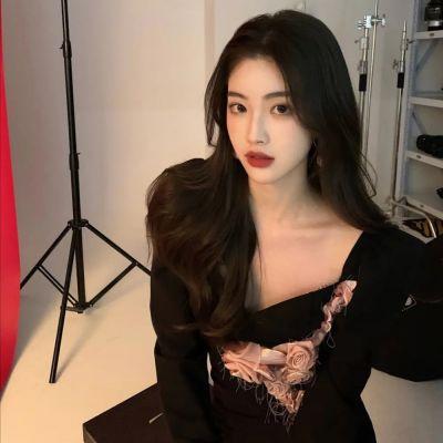 高级女生头像真人时尚成熟高清图片
