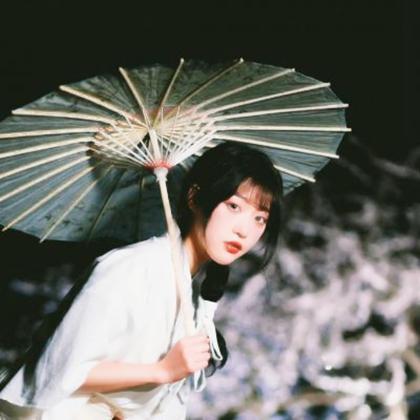 仙气女头像白月光 高清好看温柔的白月光女生头像图片