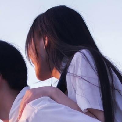 家庭地位情侣头像,高清家庭地位明显的情侣头像图片