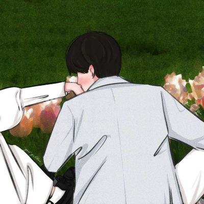 男生温柔亲吻女生手手绘情侣头像图片 背影