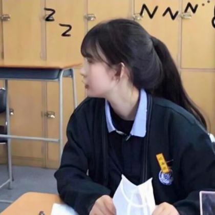 学院风日常女生头像 高清真实的女学生日常照片头像