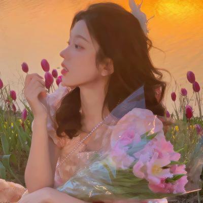 招桃花的高清女头 高清唯美带花超级招桃花的真人女头图片