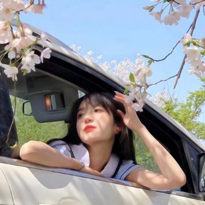 漂亮美女的洋气头像 高清好看精致女人的优雅头像图片