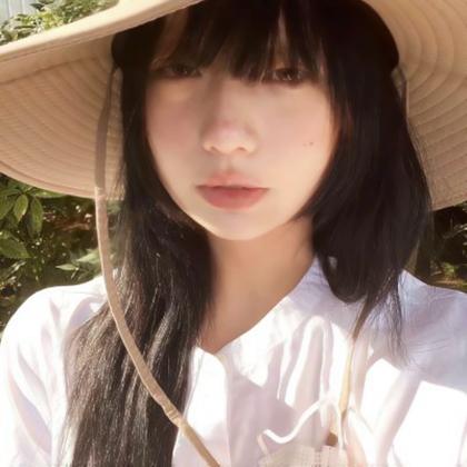 高冷氛围感头像女,高清好看的氛围感女头像酷酷的图片