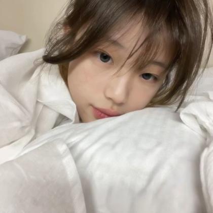 高冷氛围感头像女,高清好看的氛围感女头像酷酷的图片