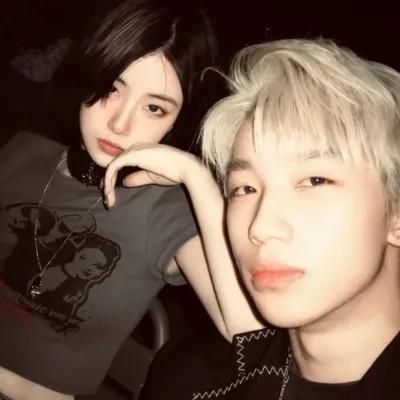 最新的微信情侣头像 - 恋爱头像也能这么有创意